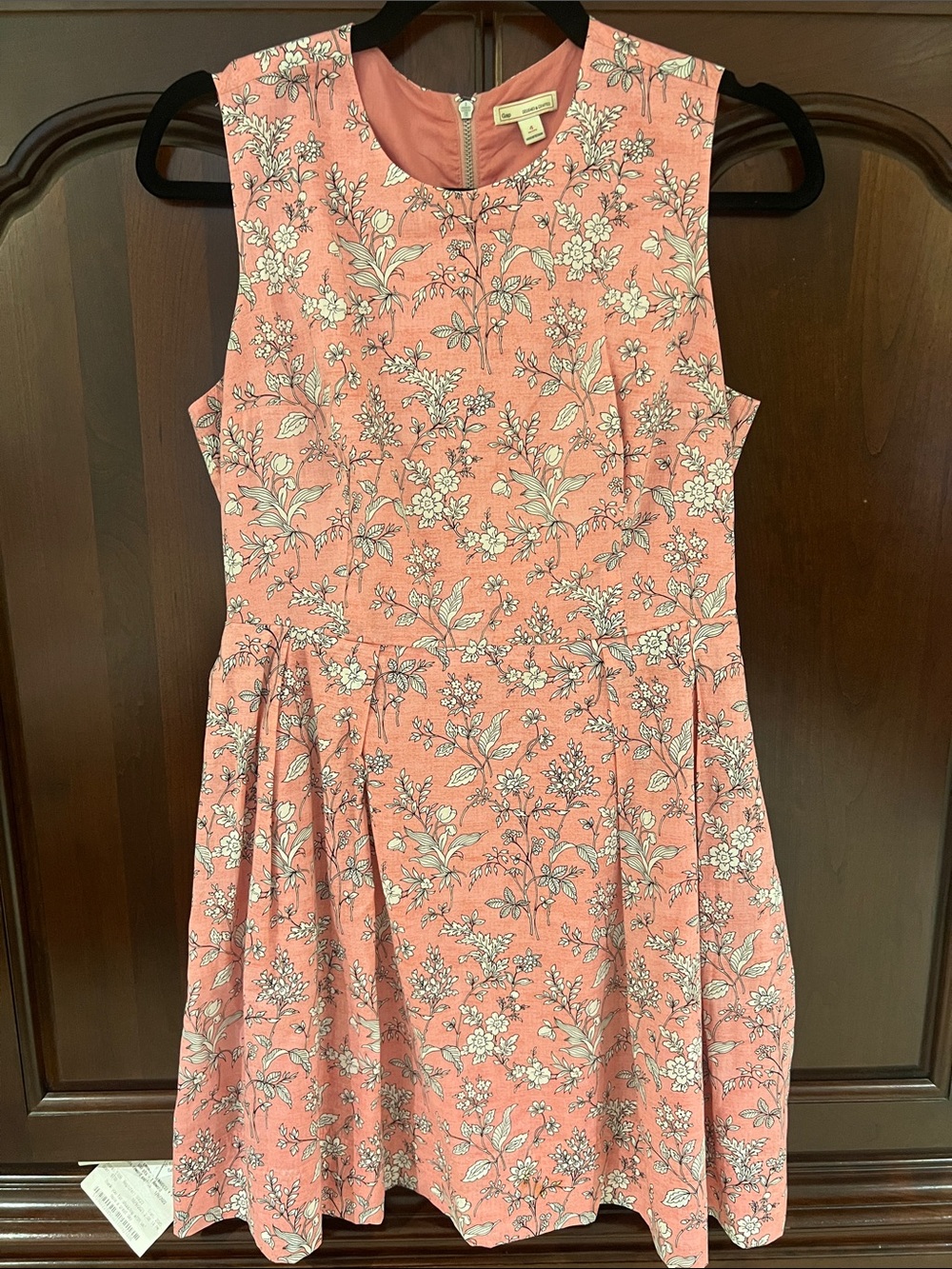 Gap pink Coral white flowers flowy Floral Fit & Flare Dress zipper back